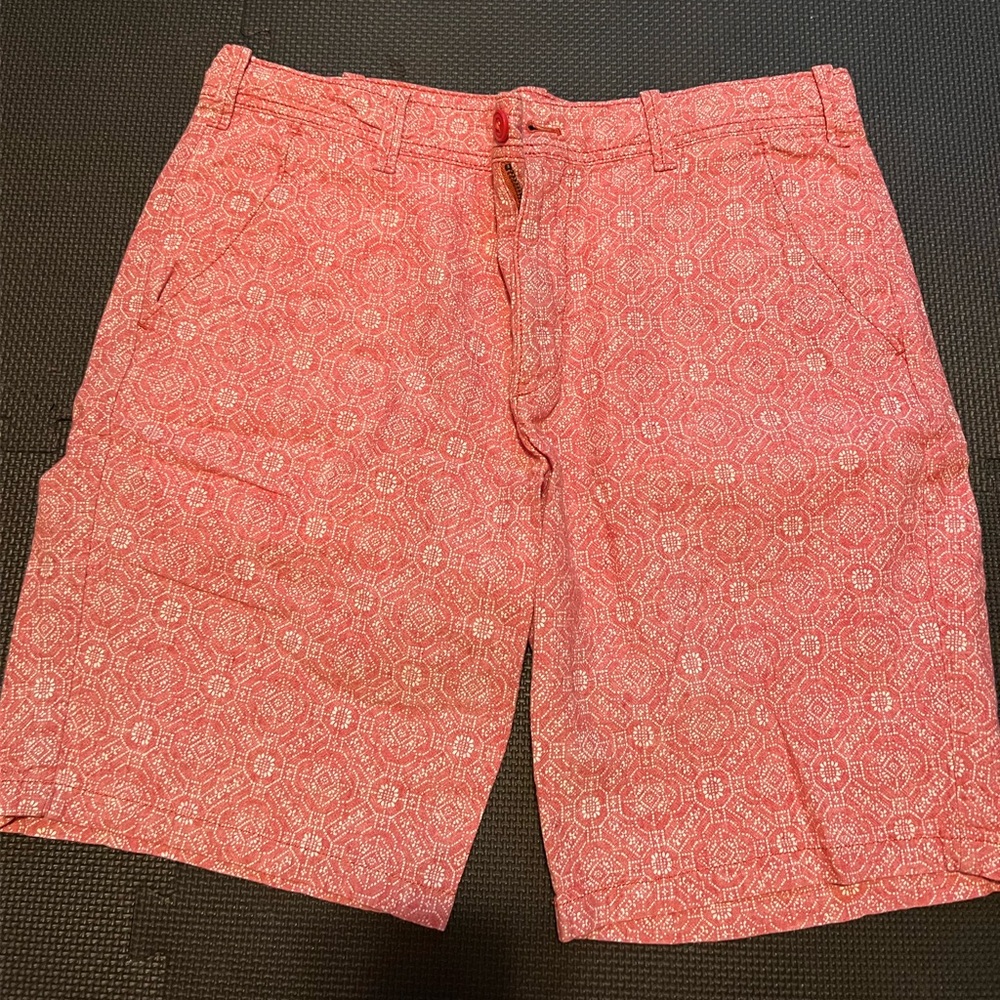 Express Shorts - Red